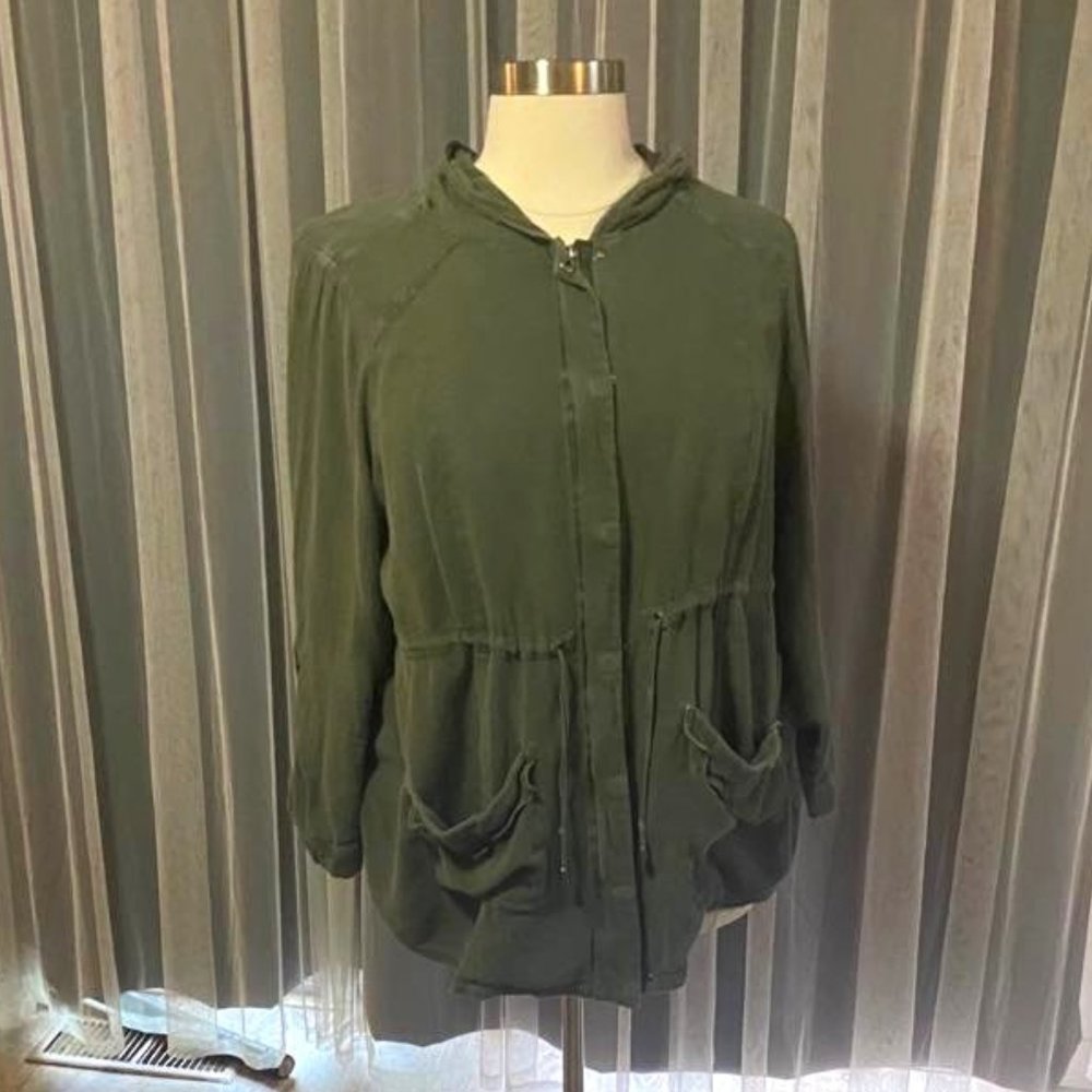 Torrid Size 2 Green Anorak Jacket